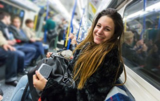 Tube de nuit aux limites extérieures des zones d'accueil